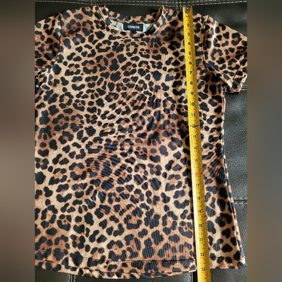 EXPRESS Leopard Print Shirt - Picture 4 of 6
